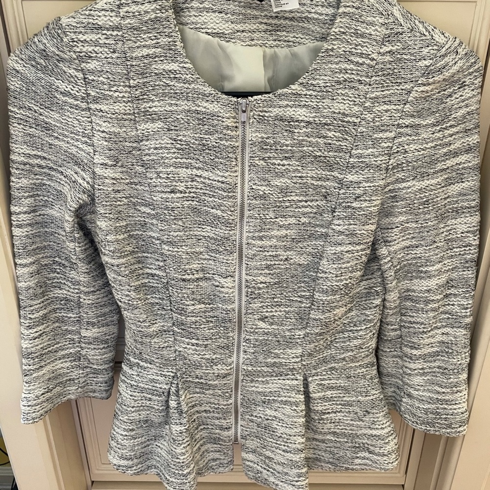 H&M White tweed ruffle blazer